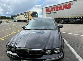 Top- Jaguar, X Type 3,0 L V6 EX , 2001 mit nur 45`500 km. 